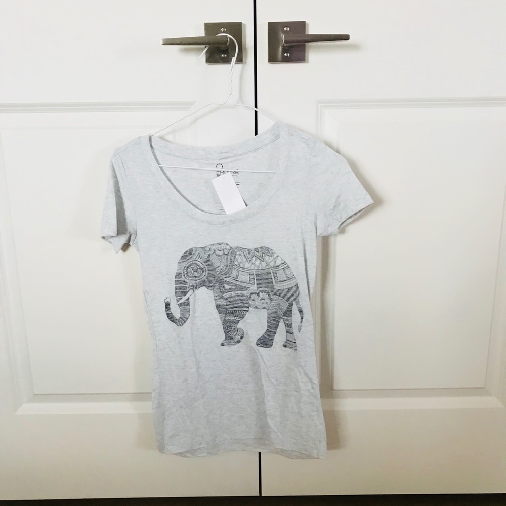 Zumiez Top